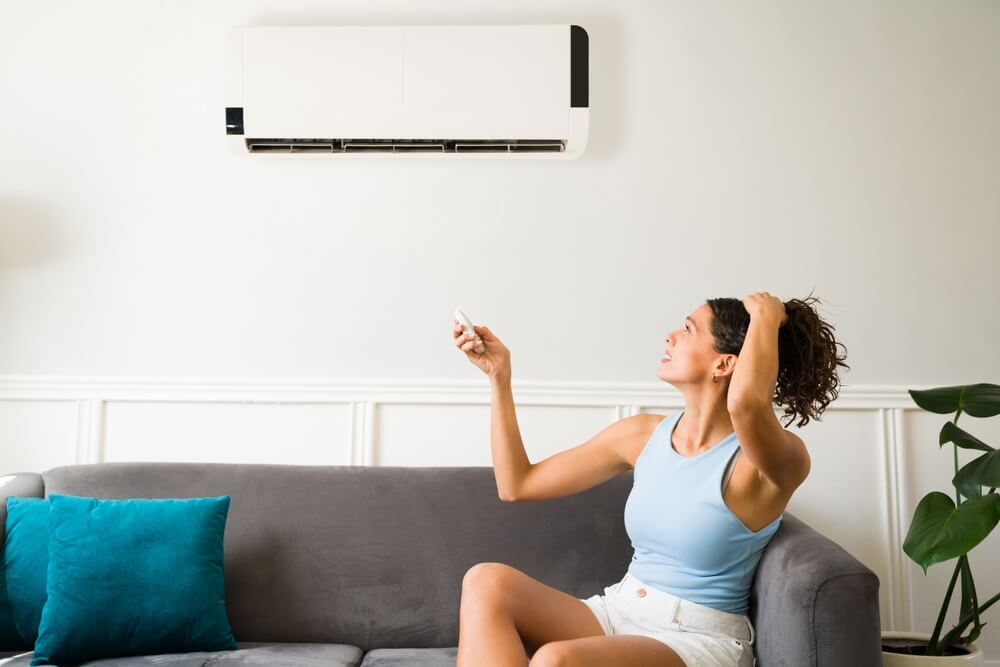 8 Reasons Behind AC Not Cooling Properly